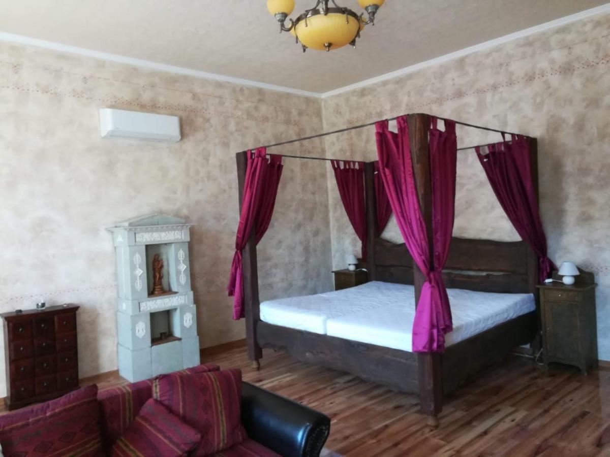 Isabellino Udoli Apartment Stribro